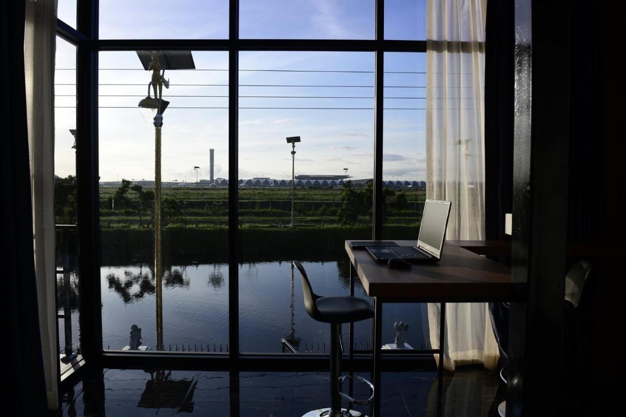 Skyline Resort Ban Khlong Lat Bua Khao Exteriör bild