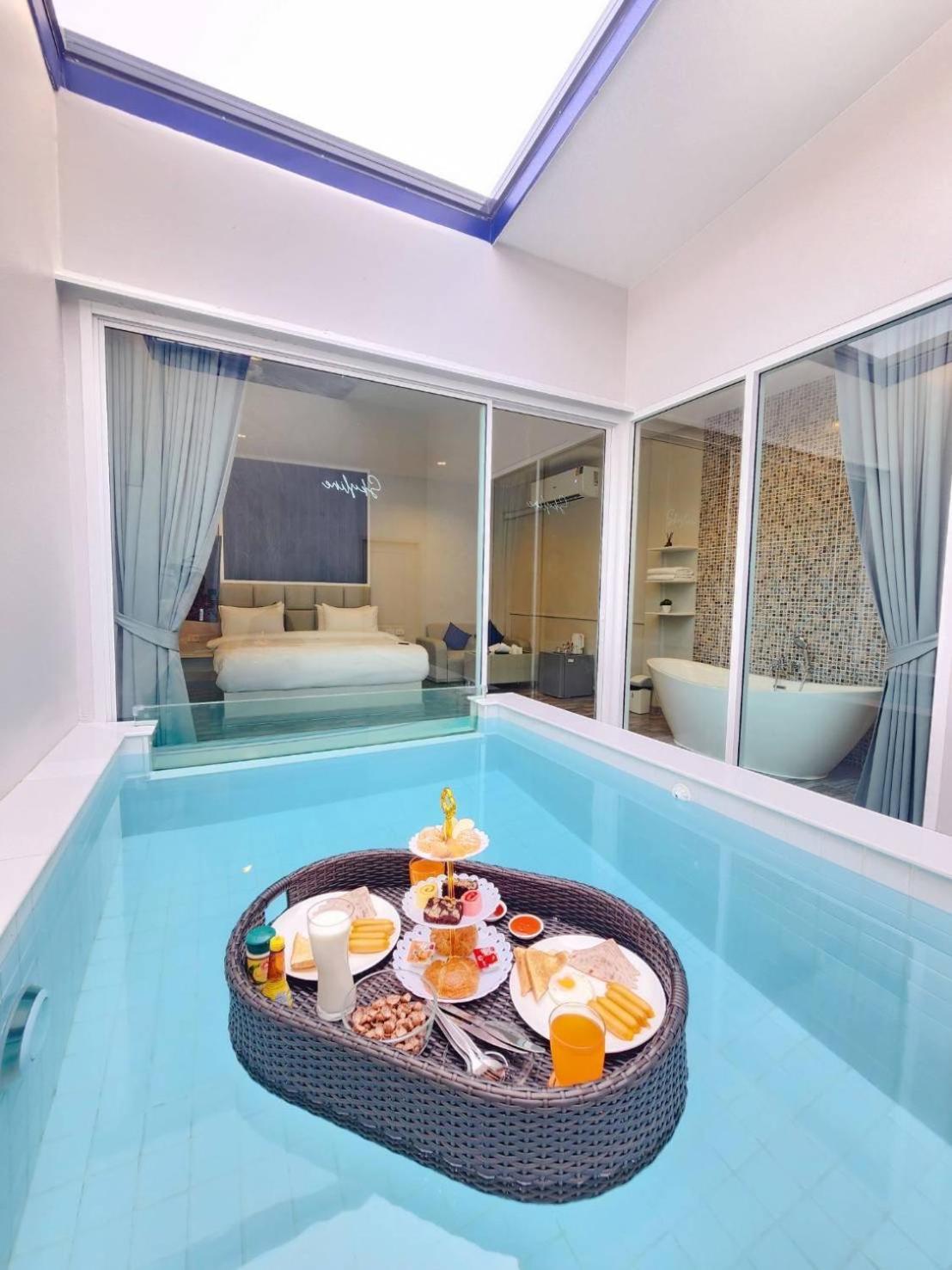 Skyline Resort Ban Khlong Lat Bua Khao Exteriör bild
