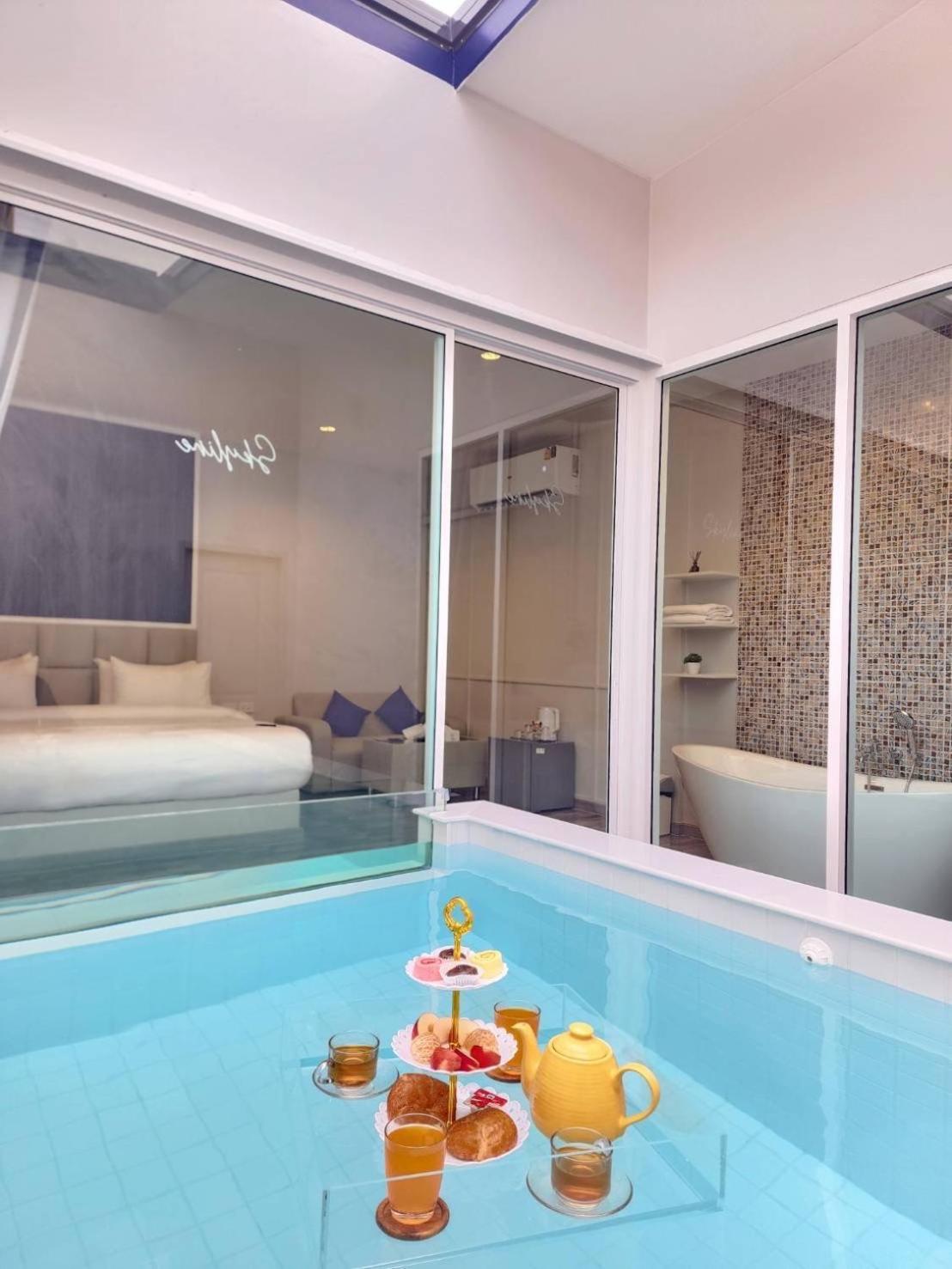 Skyline Resort Ban Khlong Lat Bua Khao Exteriör bild