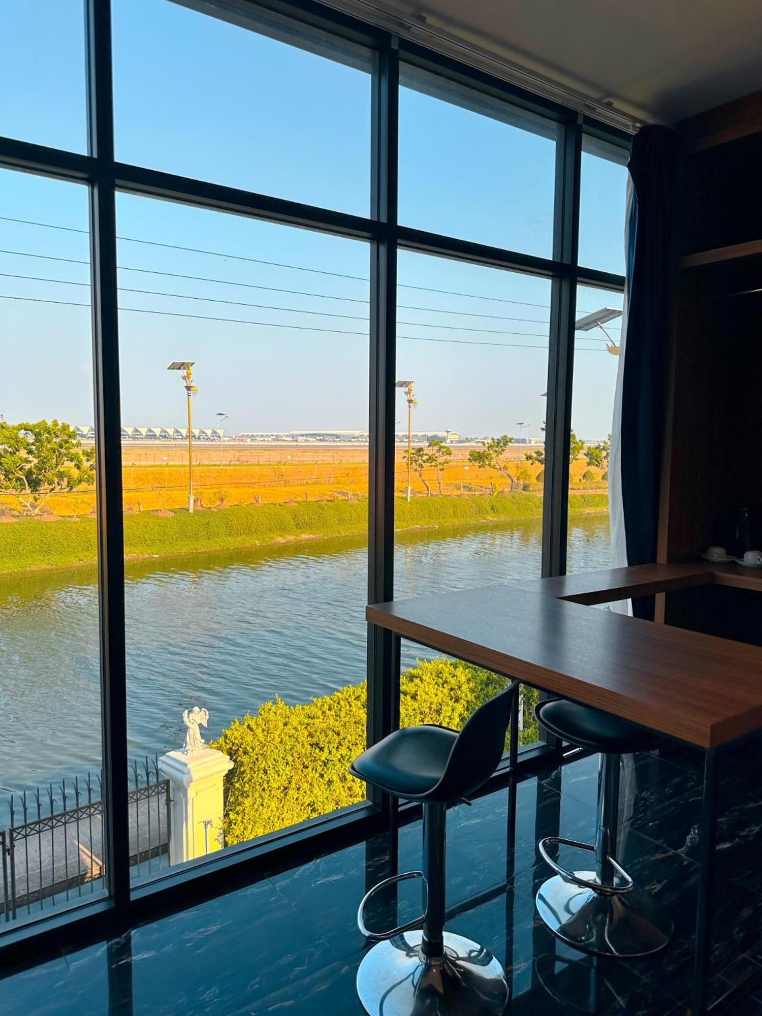 Skyline Resort Ban Khlong Lat Bua Khao Exteriör bild