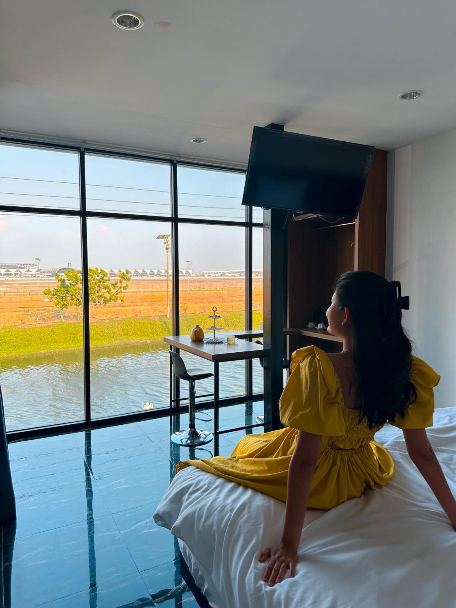 Skyline Resort Ban Khlong Lat Bua Khao Exteriör bild